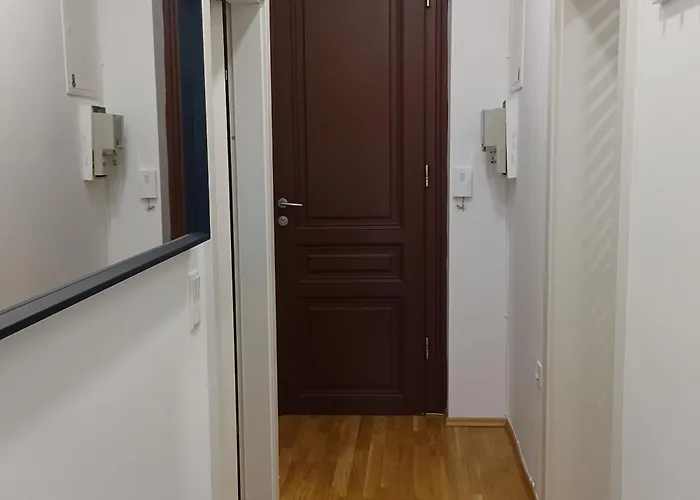 Apartment Whole 4you In Center Of 10 District Vienna, 1min To Subway